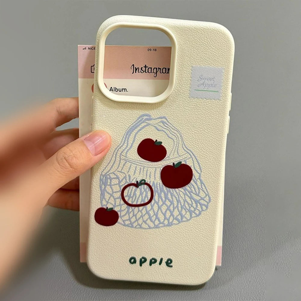 Capa de Silicone com Acabamento em Couro para iPhone — Proteção Antichoque e Design Minimalista