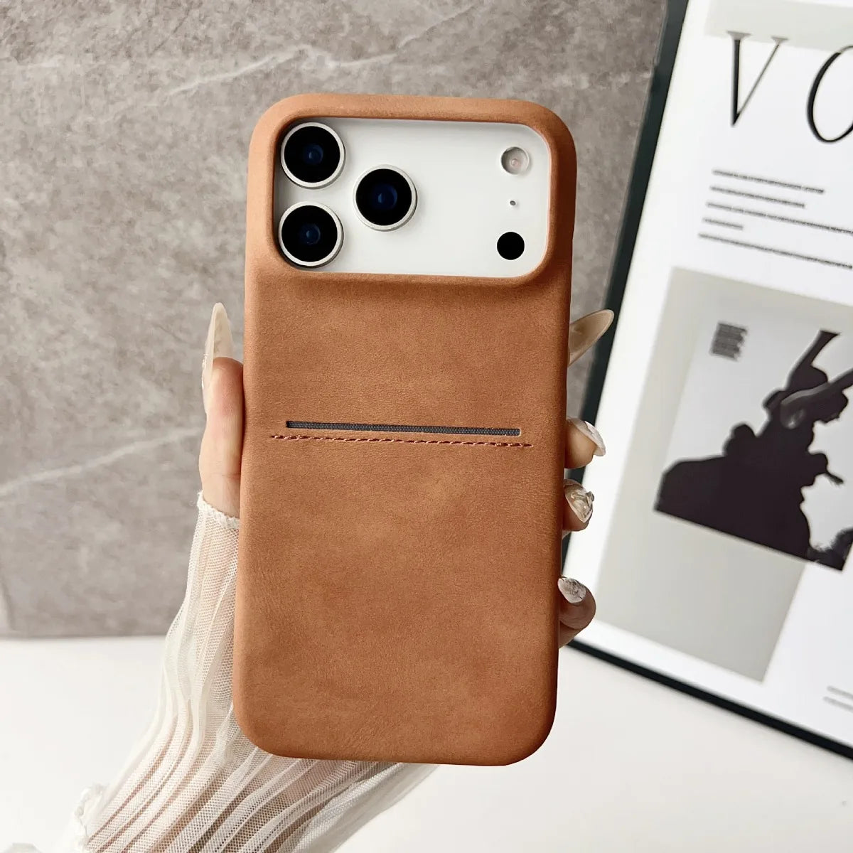 Capa Carteira de Couro Premium com Porta-Cartão para iPhone — Proteção Antichoque e Design Elegante