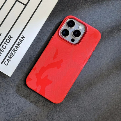 Capa Camuflada de Couro com MagSafe para iPhone — Proteção Antichoque Estilo Armor