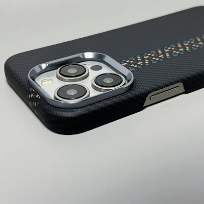 Capa Ultra Fina em Fibra de Carbono para iPhone — Proteção Antichoque com Lente de Câmera em Liga Metálica