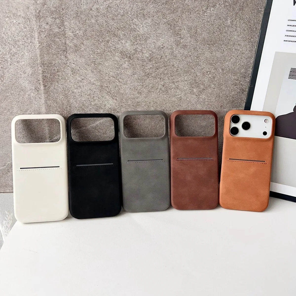Capa Carteira de Couro Premium com Porta-Cartão para iPhone — Proteção Antichoque e Design Elegante