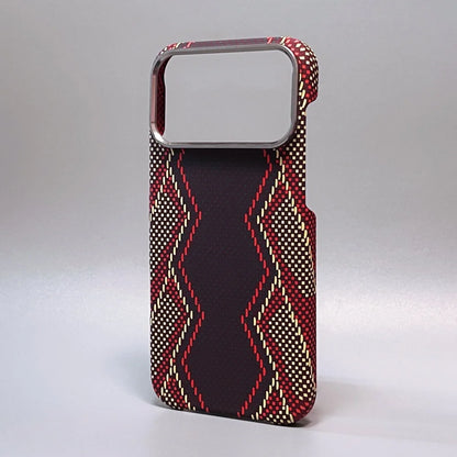 Capa Ultra Fina em Fibra de Carbono para iPhone — Proteção Antichoque com Lente de Câmera em Liga Metálica