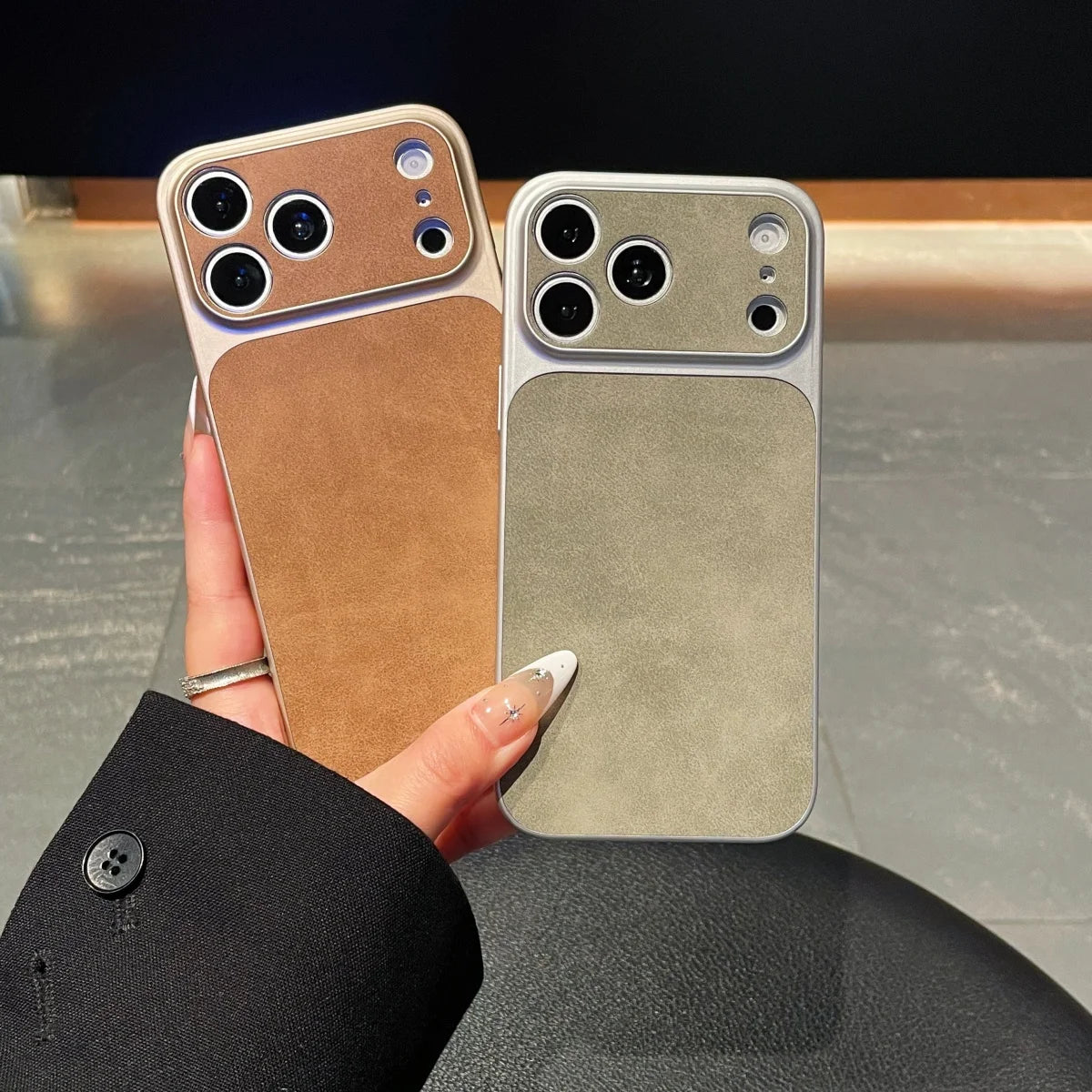 Capa de Couro Premium com Proteção de Câmera Deslizante para iPhone — Segurança e Design Elegante