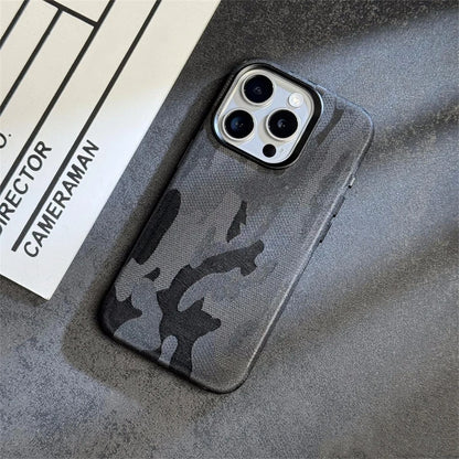 Capa Camuflada de Couro com MagSafe para iPhone — Proteção Antichoque Estilo Armor