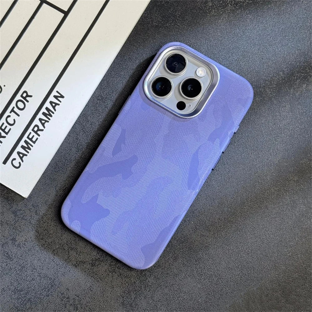 Capa Camuflada de Couro com MagSafe para iPhone — Proteção Antichoque Estilo Armor