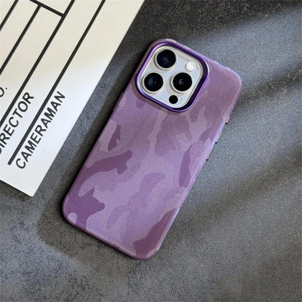 Capa Camuflada de Couro com MagSafe para iPhone — Proteção Antichoque Estilo Armor
