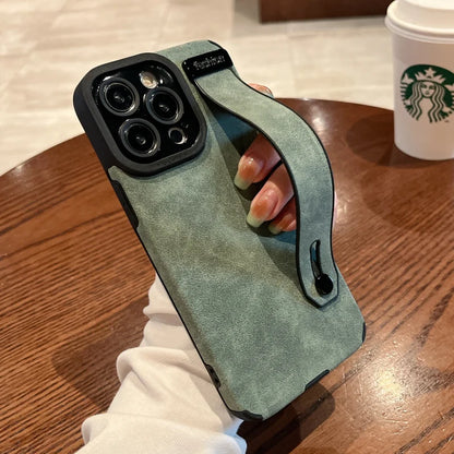 Capa de Couro Premium com Alça de Pulso para iPhone — Proteção Elegante e Confortável