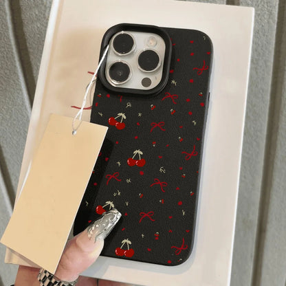 Capa de Silicone com Acabamento em Couro para iPhone — Proteção Antichoque e Design Minimalista
